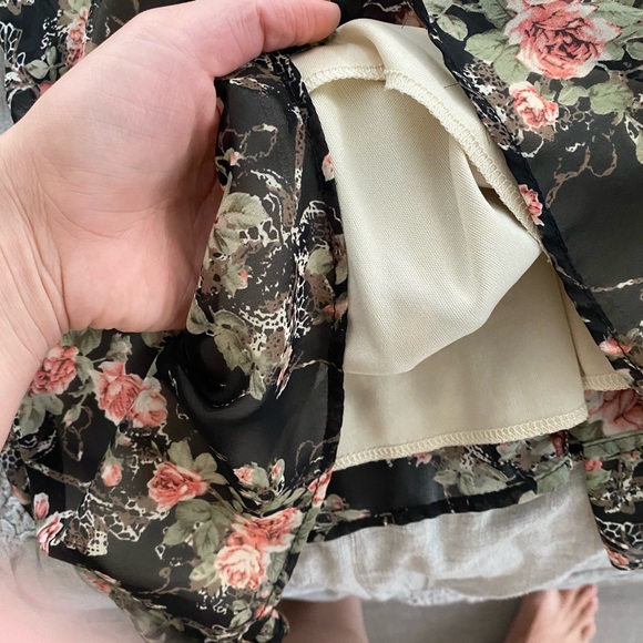 Super cute summer boho style flow-ey mini dress - Picture 4 of 4